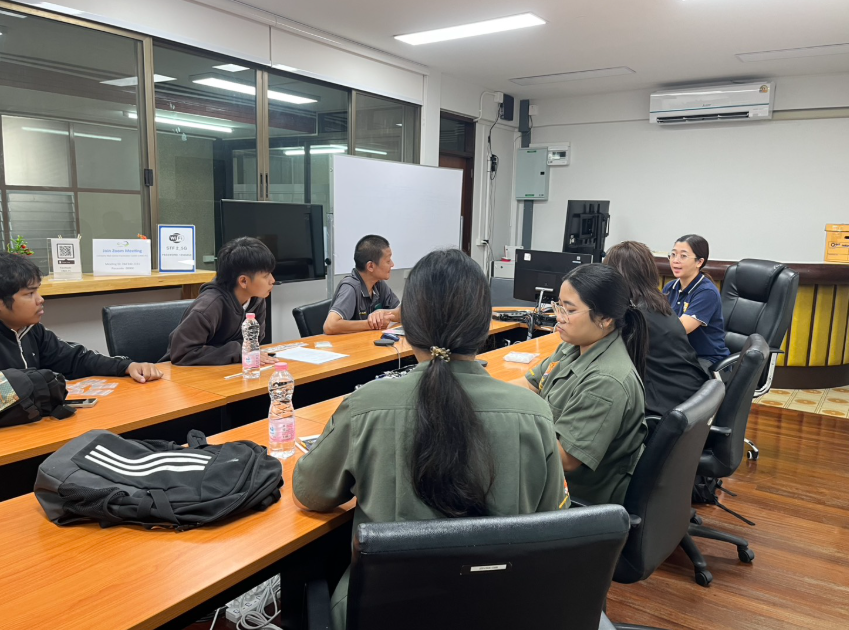 เยี่ยมชมการสาธิตการใช้งานเครื่องไตรโบมิเตอร์ (Tribometer) ณ มูลนิธิเอสทีเอฟ